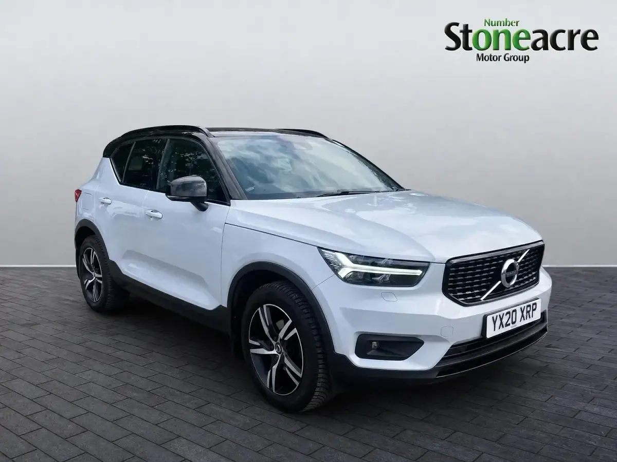 Used Volvo XC40 R-Design 163 HP (119 kW) 2020 SUV