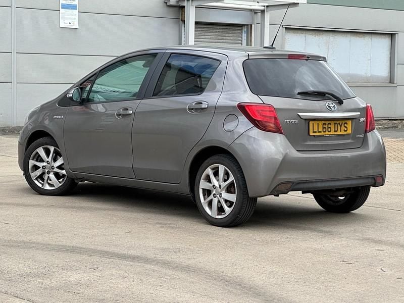 Used Toyota Yaris Hybrid 2016 Bronze Hatchback