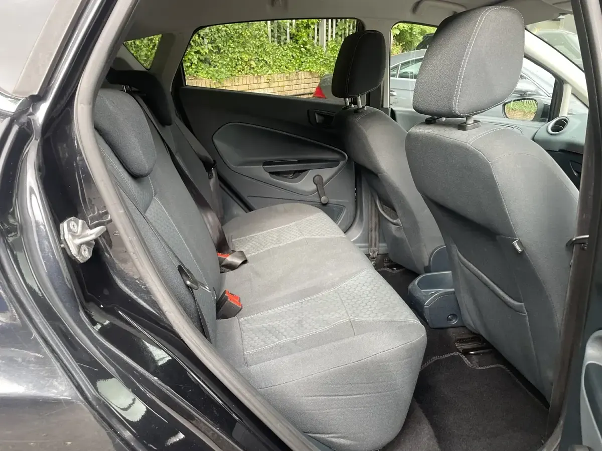 Used Ford Fiesta Titanium 96 HP (70 kW) 2010 Black Hatchback