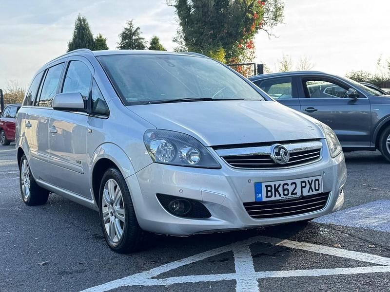 Used Vauxhall Zafira Design Edition 110 HP (80 kW) 2012 Silver MPV