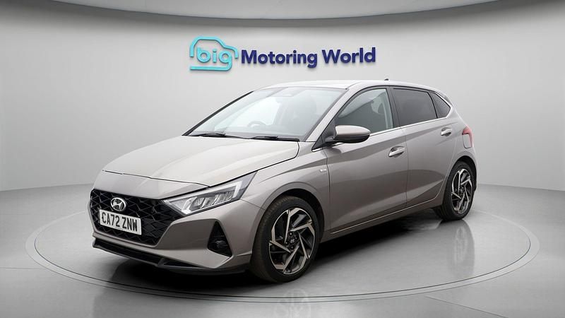 Used Hyundai i20 Premium 99 HP (72 kW) 2023 Hatchback