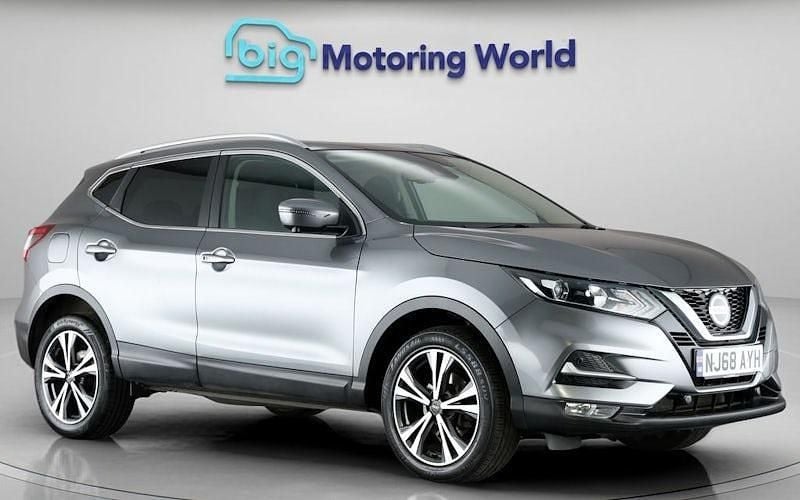 Used 2018 Nissan Qashqai N-Connecta SUV | £9,383 (Fair price) - Image 1/4