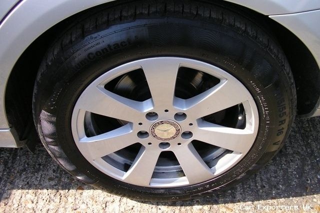 Used Mercedes C180 156 HP (114 kW) 2008 Sedan