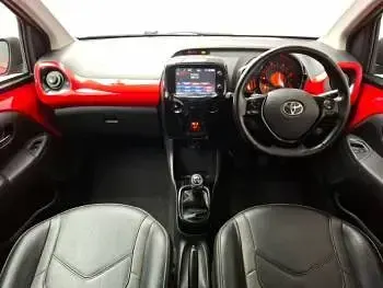 Used Toyota Aygo X-clusiv 68 HP (50 kW) 2017 Red Hatchback