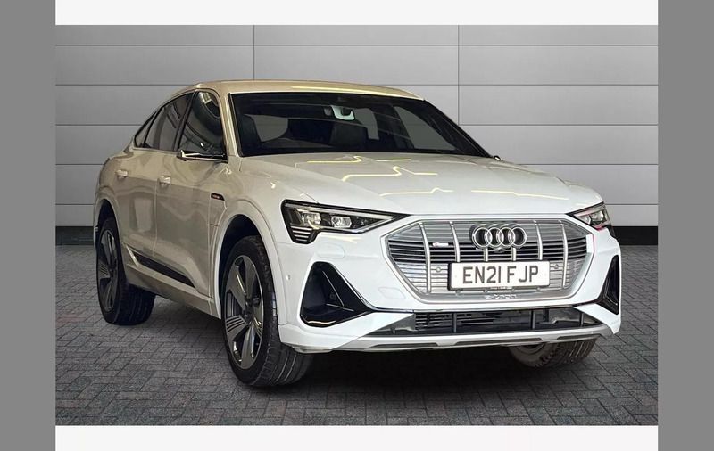 White Used 2021 Audi e-tron Sportback S-Line SUV | £26,250 (Fair price) - Image 1/4