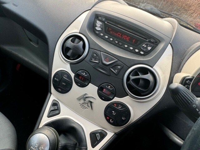 Image 3/4