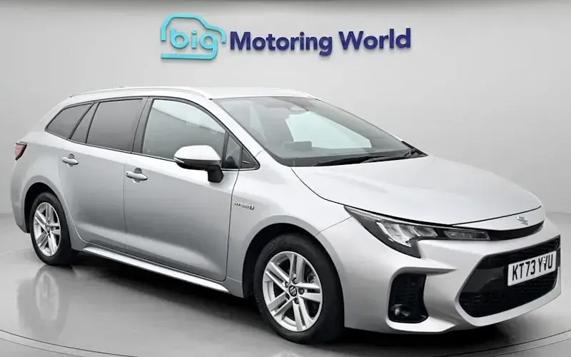 Used Suzuki Swace 140 HP (102 kW) 2023 Estate