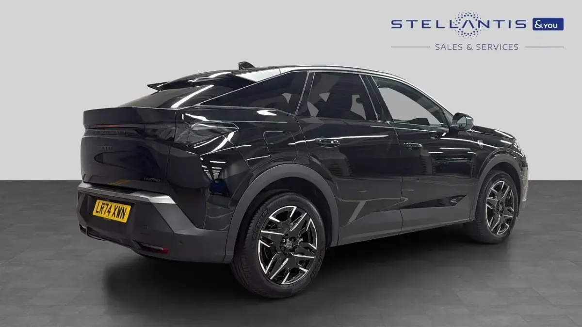 Used Peugeot 3008 GT 134 HP (98 kW) 2024 Black SUV