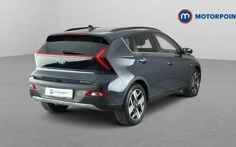 Used Hyundai Bayon Premium 101 HP (74 kW) 2024 Grey SUV