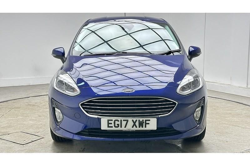 Used Ford Fiesta Titanium 125 HP (91 kW) 2017 Blue Hatchback