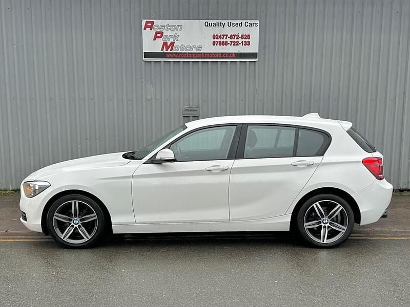Used BMW 116 Sport Line 2013 White Hatchback