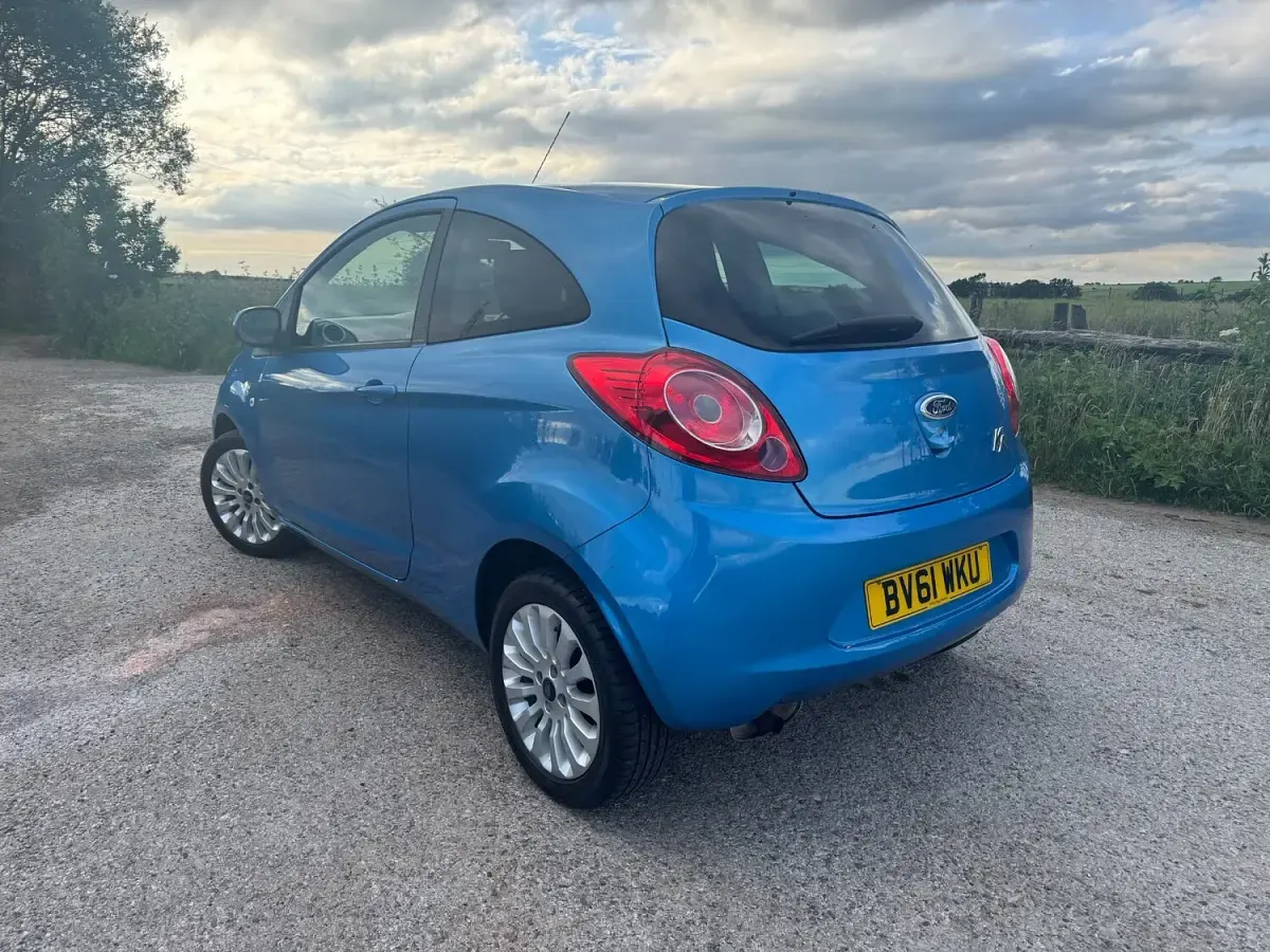 Used Ford Ka Zetec 69 HP (50 kW) 2011 Blue Hatchback
