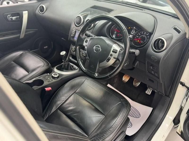 Used Nissan Qashqai Tekna 150 HP (110 kW) 2010 White SUV