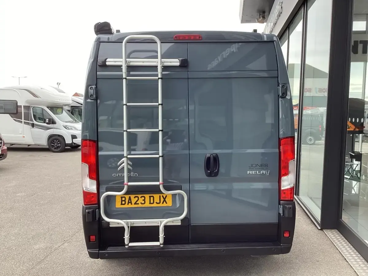 Used Citroën Relay 140 HP (102 kW) 2023 Grey Van