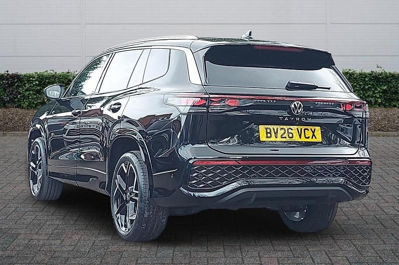 Used VW Tayron R-line 150 HP (110 kW) 2026 Grenadilla black SUV