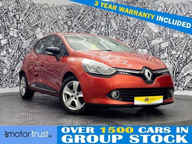 Used Renault Clio IV Dynamique 75 HP (55 kW) 2014 Red Hatchback