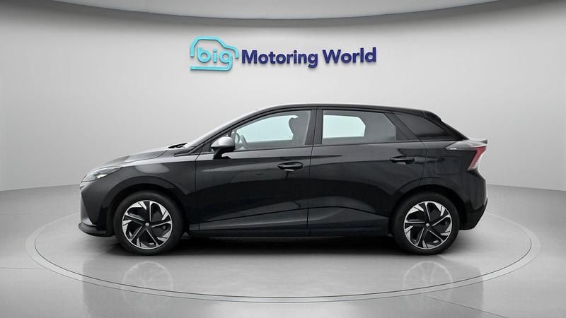 Used MG MG4 EV SE 150 kW (204 HP) 2023 Black Hatchback