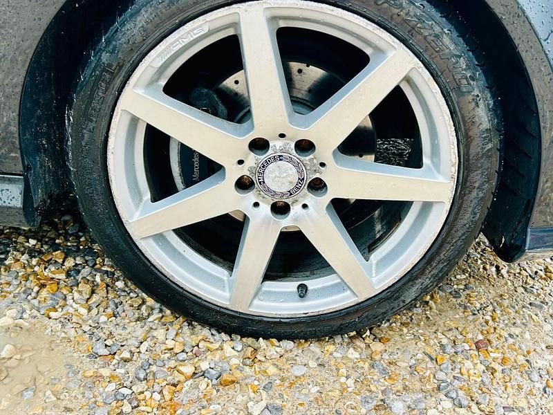 Used Mercedes C250 204 HP (150 kW) 2012 Black Estate