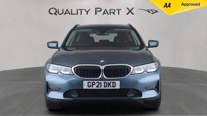 Used BMW 330e 2021 Blue Estate