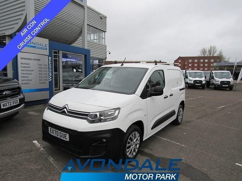 Used Citroën Berlingo 100 HP (73 kW) 2020 White MPV
