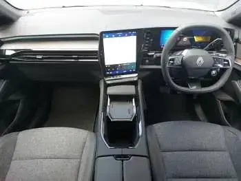 Used Renault Austral Techno 200 HP (147 kW) 2025 White SUV