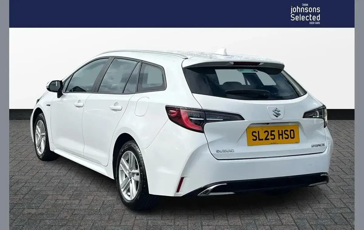 Used Suzuki Swace 140 HP (102 kW) 2025 White Estate
