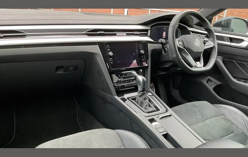 Used VW Arteon R-line 218 HP (160 kW) 2024 Black Estate