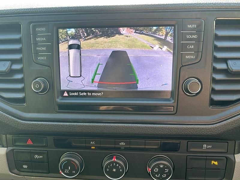 Used VW Crafter 140 HP (102 kW) 2019 White blue Van