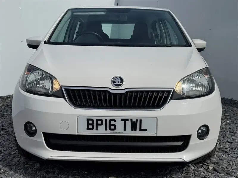 Used Skoda Citigo SE L 75 HP (55 kW) 2016 White Hatchback