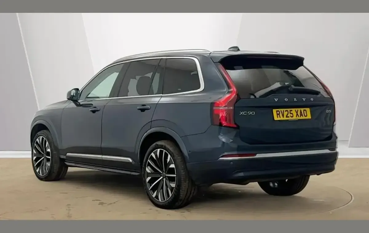 Used Volvo XC90 Ultra 455 HP (334 kW) 2025 Blue SUV