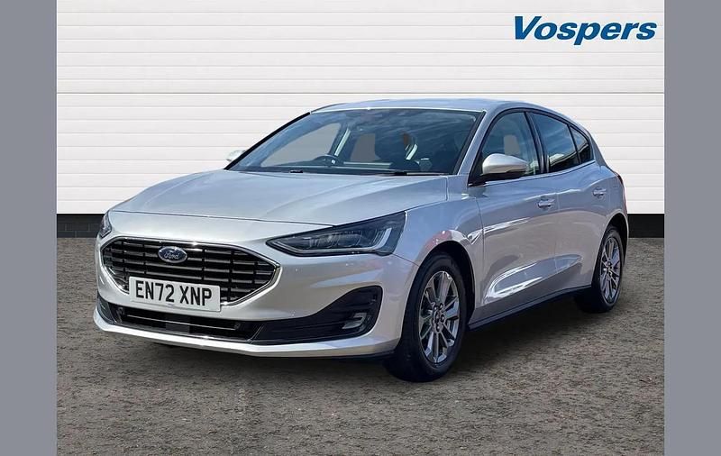 Used Ford Focus Titanium 123 HP (90 kW) 2023 Silver Hatchback