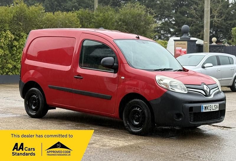 Used Renault Kangoo 2013 Red MPV