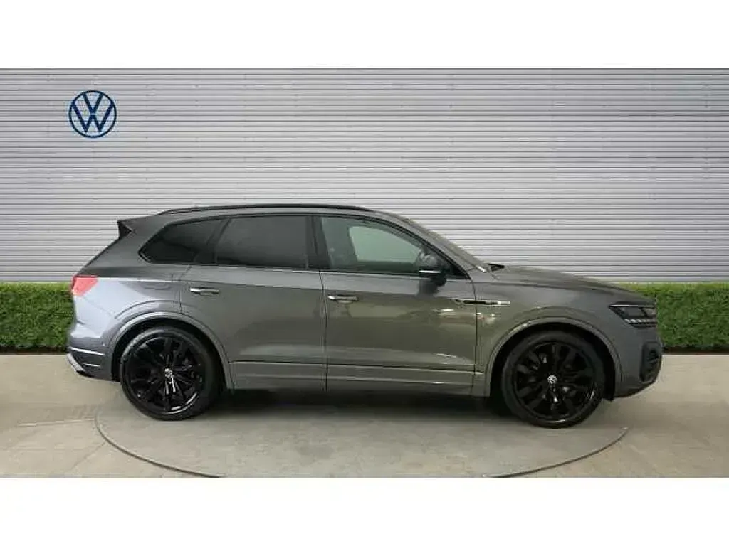 Used VW Touareg Black Edition 286 HP (210 kW) 2022 Grey SUV