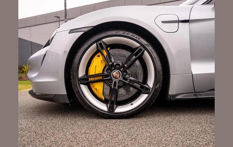 Used Porsche Taycan 559 kW (761 HP) 2020 Silver Sedan