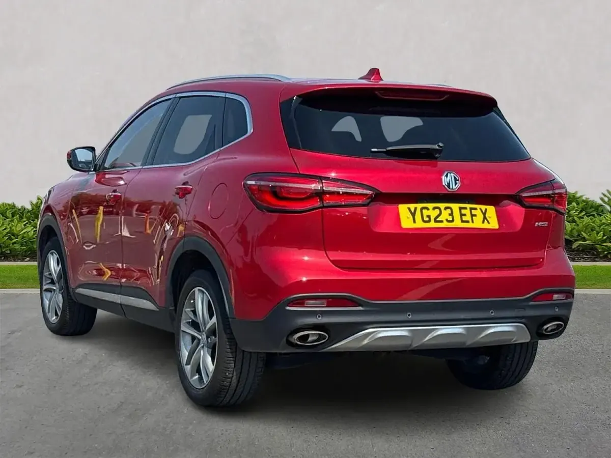 Used MG HS Exclusive 162 HP (119 kW) 2023 Red SUV
