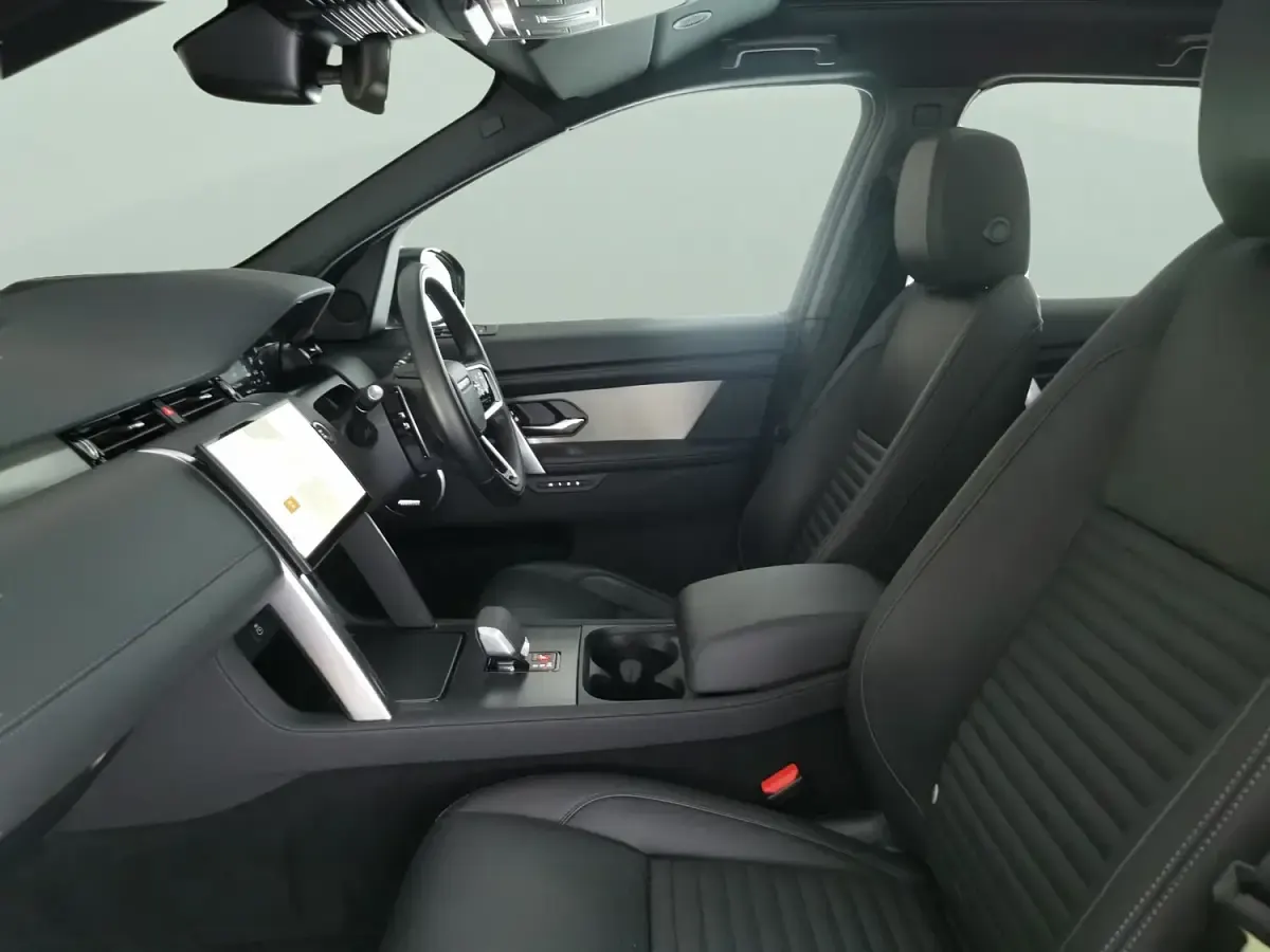 Used Land Rover Discovery Sport HSE Dynamic 309 HP (227 kW) 2024 Red SUV
