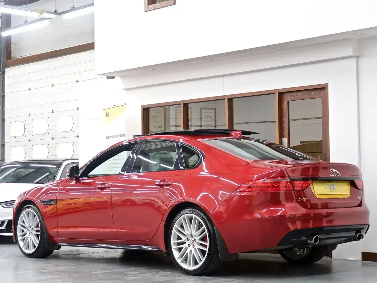 Used Jaguar XF S 300 HP (220 kW) 2016 Red Sedan