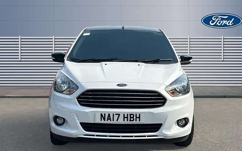 Used Ford Ka Plus Zetec 86 HP (63 kW) 2017 White Hatchback