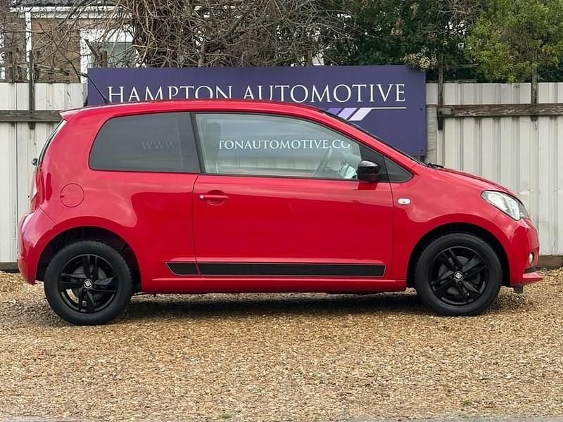 Used Seat Mii Design 60 HP (44 kW) 2017 Red Hatchback
