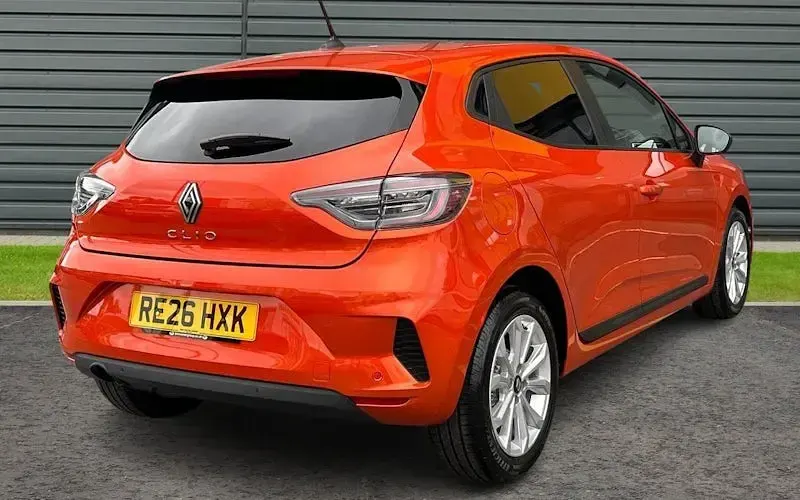 Used Renault Clio 90 HP (66 kW) 2026 Hatchback
