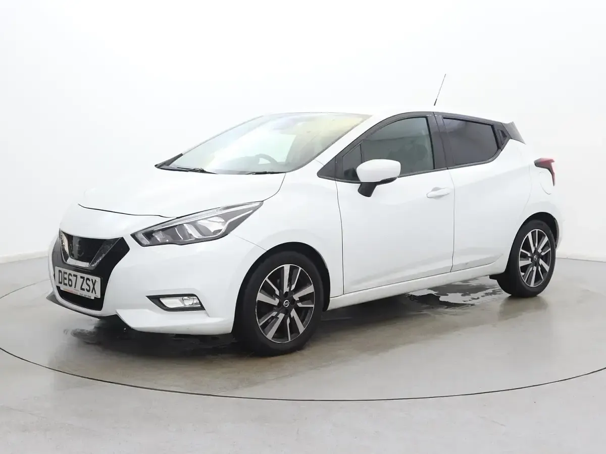 Used Nissan Micra N-Connecta 90 HP (66 kW) 2017 White Hatchback