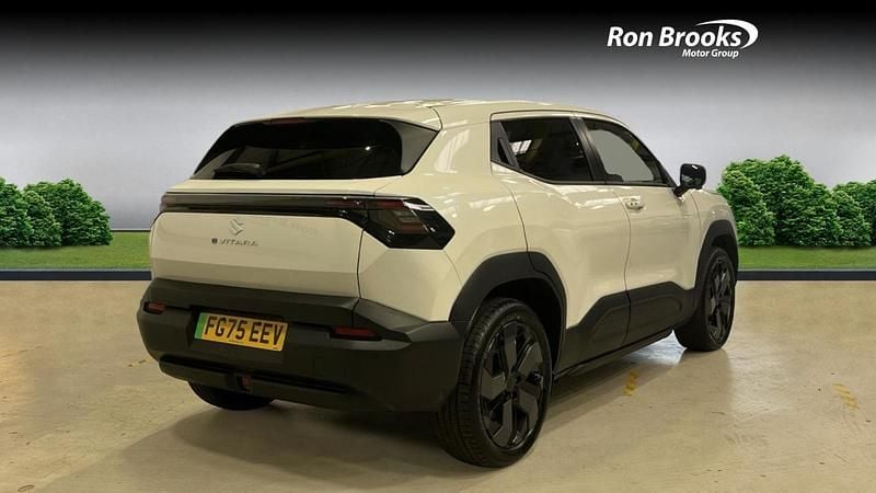 Used Suzuki Vitara 127 kW (174 HP) 2025 White SUV