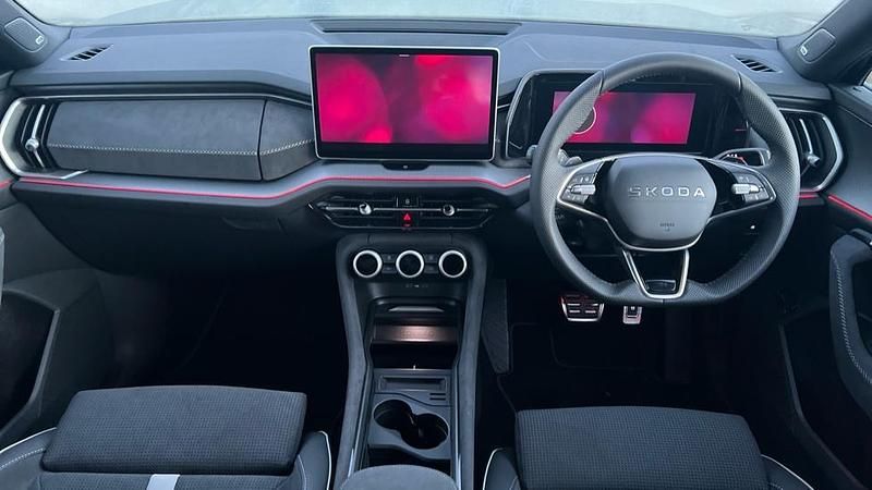 New Skoda Kodiaq SportLine 204 HP (150 kW) 2025 Graphite grey metallic SUV