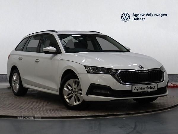 White Used 2021 Skoda Octavia SE Technology Estate | £14,990 (Good price) - Image 1/4