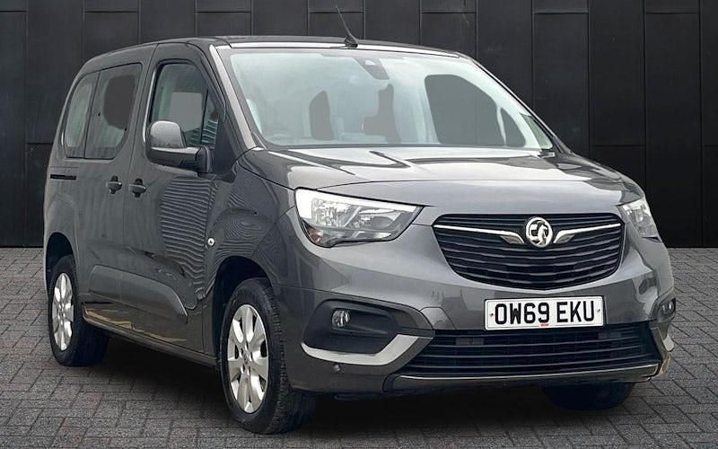 Used 2020 Vauxhall Combo Estate | £14,995 (Fair price) - Image 1/3
