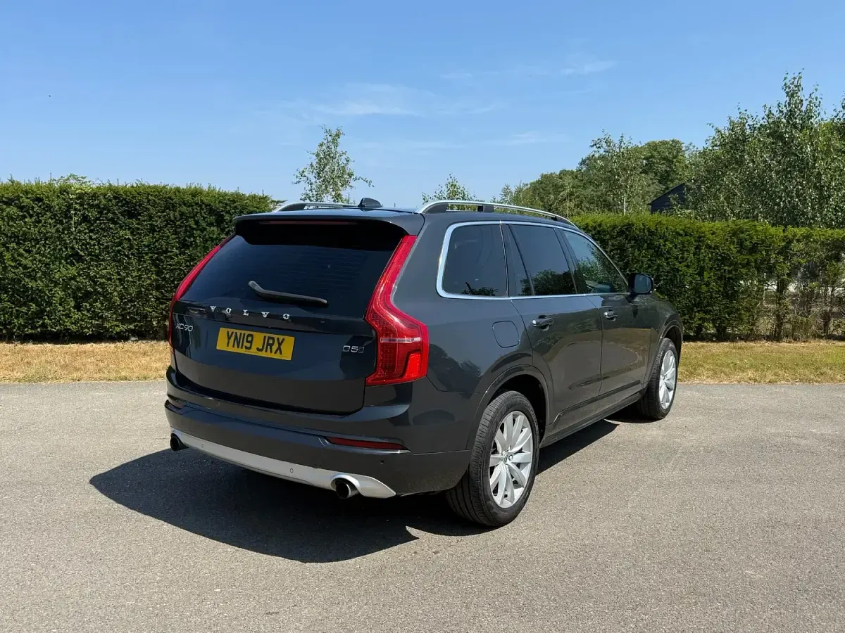 Used Volvo XC90 Momentum 2019 Grey SUV
