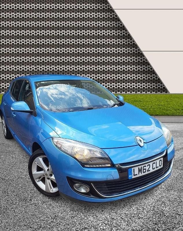 Blue Used 2012 Renault Mégane III Dynamique Hatchback | £2,995 (Super price) - Image 1/4