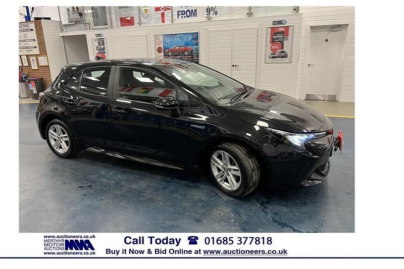 Black Used 2021 Toyota Corolla Hatchback | £14,548 (Good price) - Image 1/4