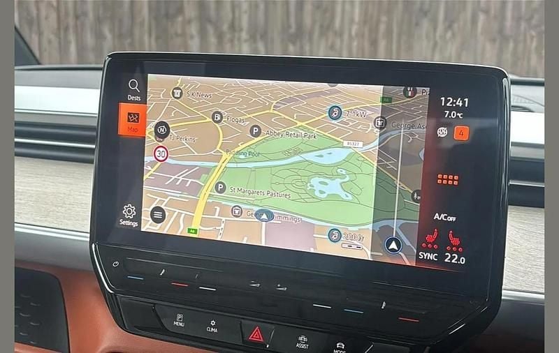 Used VW ID. Buzz Pro 147 kW (200 HP) 2024 Orange MPV