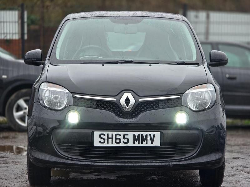 Used Renault Twingo Play 70 HP (51 kW) 2015 Black Hatchback